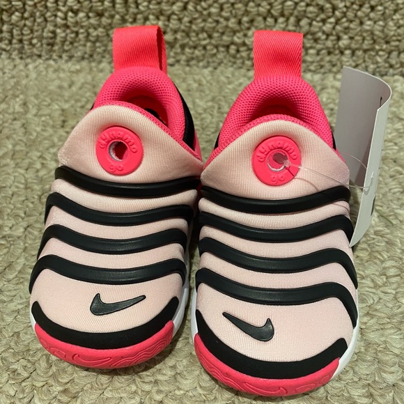 *BNWT* Nike Dynamo Go Flyease - 3C - Picture 1 of 9